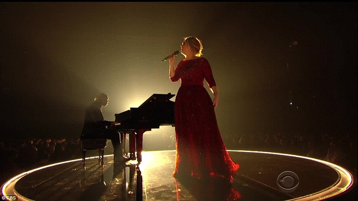 Adele cried because of her Grammys performance  - VIDEO